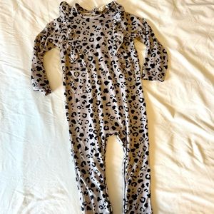 Jessica Simpson Cheetah Print Romper / size 24 mo